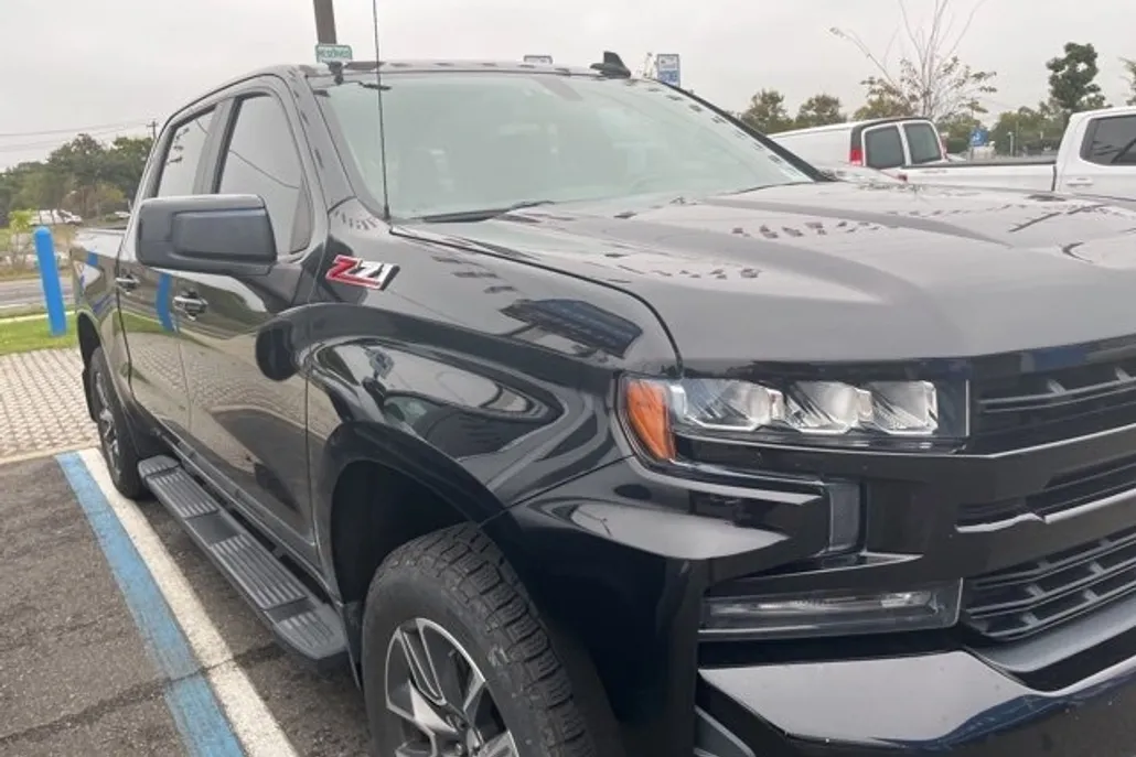 2019 Chevrolet Silverado 1500 RST photo 1