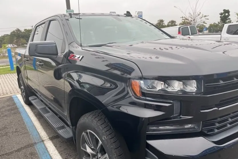 2019 Chevrolet Silverado 1500 RST photo 1