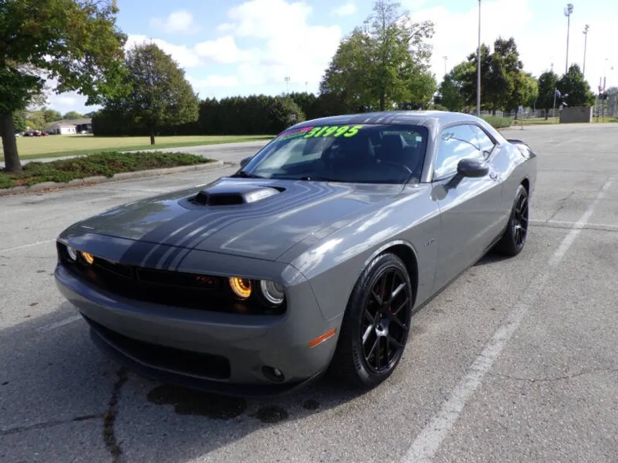 2018 Dodge Challenger R/T Plus photo 1