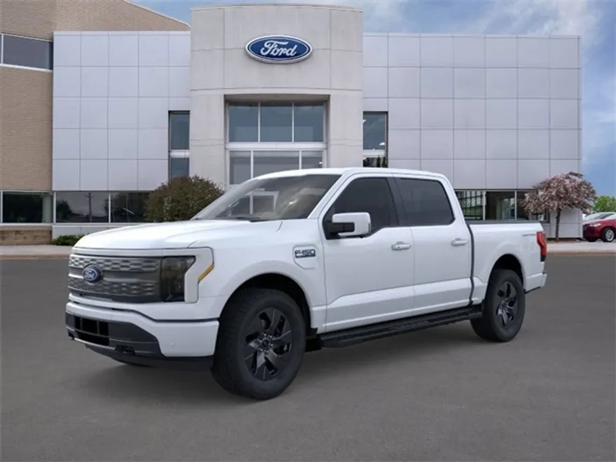 2025 Ford F-150 Lightning Lariat photo 1