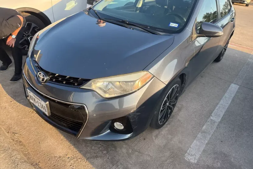 2015 Toyota Corolla Plus photo 1