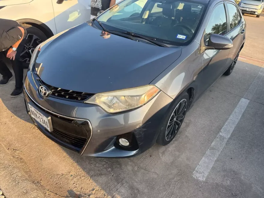 2015 Toyota Corolla Plus photo 1