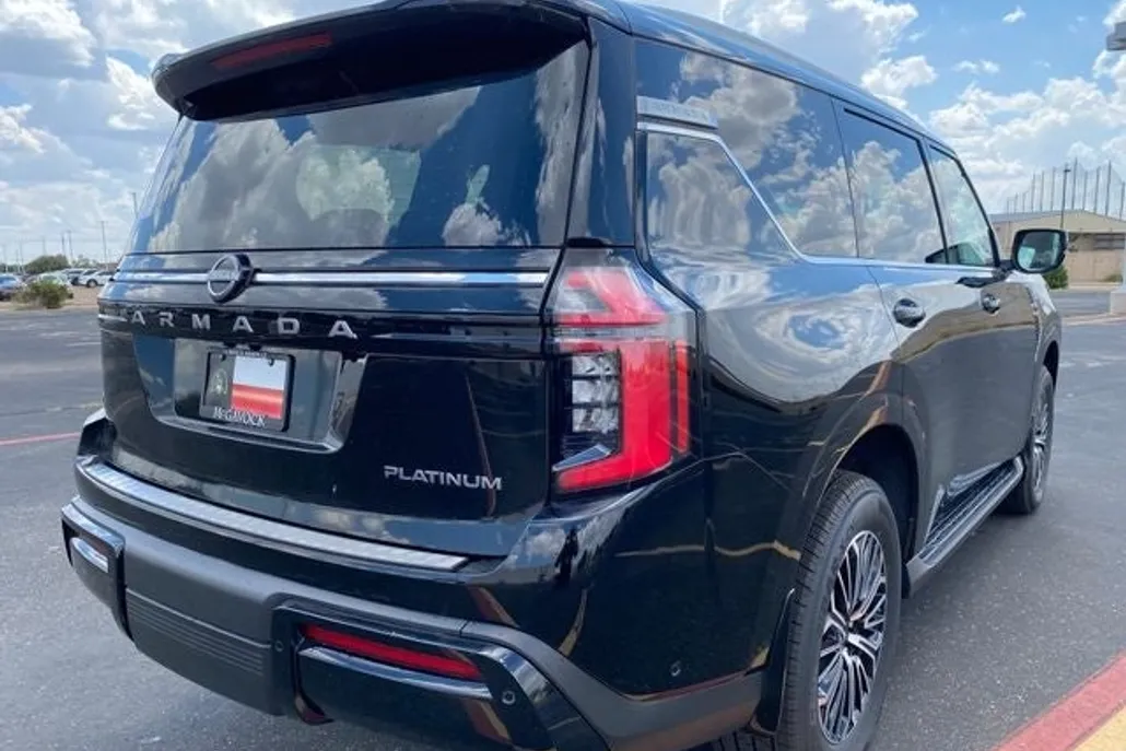 2025 Nissan Armada Platinum photo 1