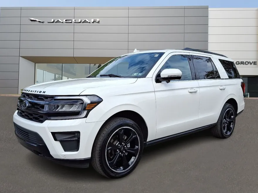 2023 Ford Expedition Limited photo 1