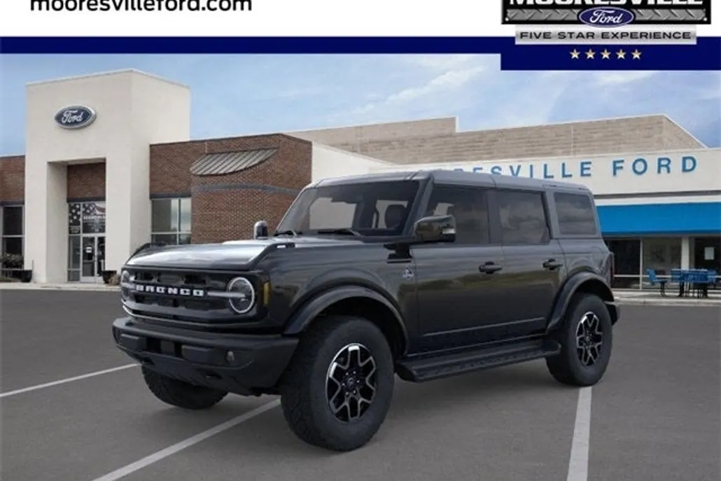 2025 Ford Bronco Outer Banks photo 1