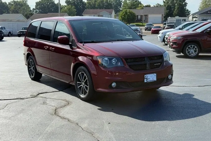 2018 Dodge Grand Caravan SE photo 1