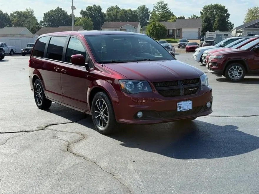 2018 Dodge Grand Caravan SE photo 1