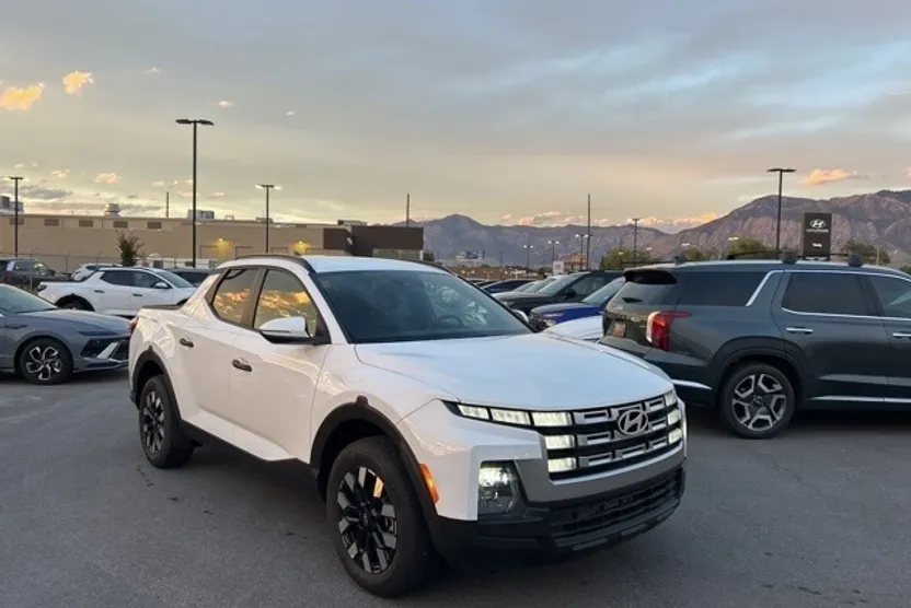 2025 Hyundai Santa Cruz SEL photo 1