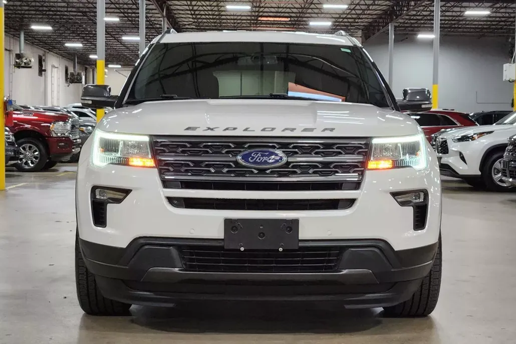 2019 Ford Explorer XLT photo 1