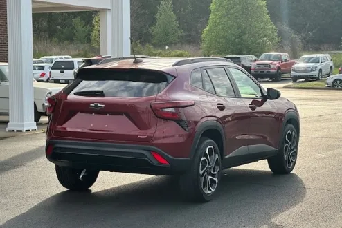 2024 Chevrolet Trax photo 3
