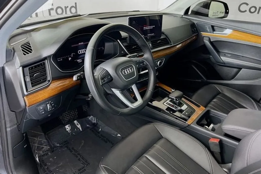 2023 Audi Q5 45 S line Premium photo 1