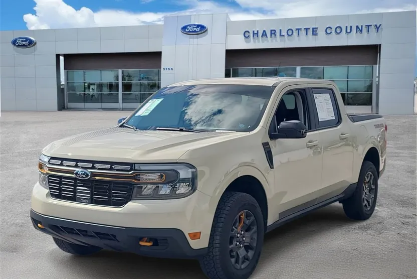 2024 Ford Maverick Lariat Tremor photo 1