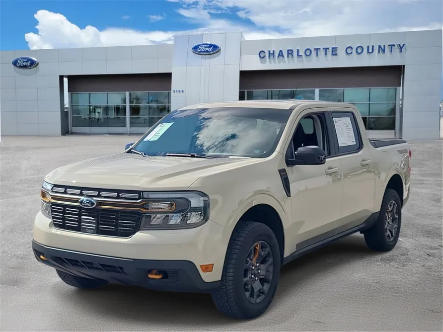 2024 Ford Maverick Lariat Tremor photo 1