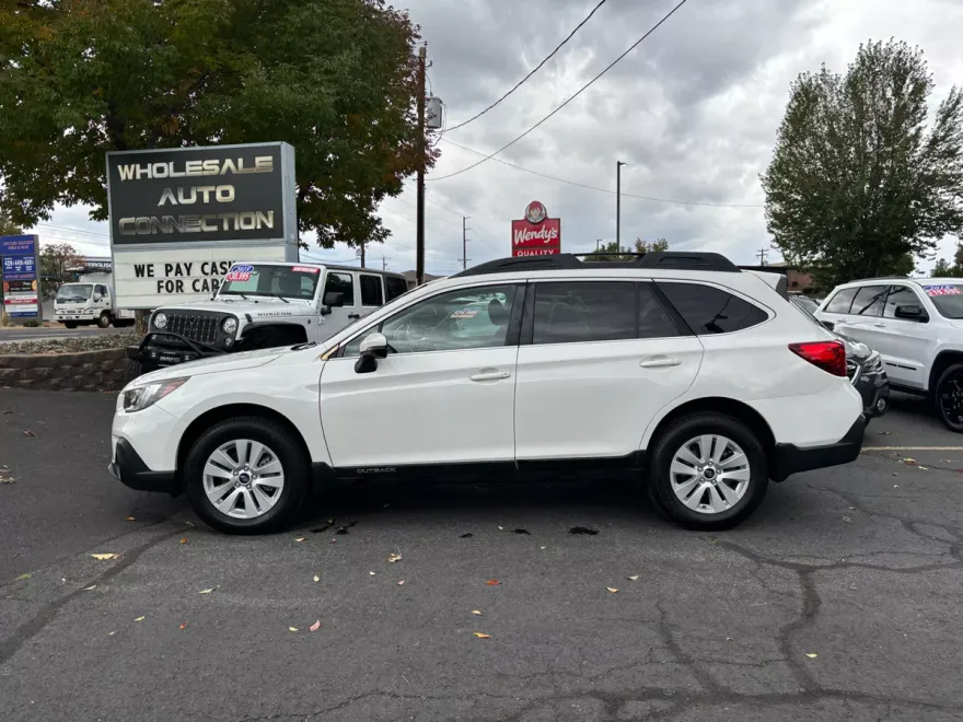 2018 Subaru Outback 2.5i Premium photo 1