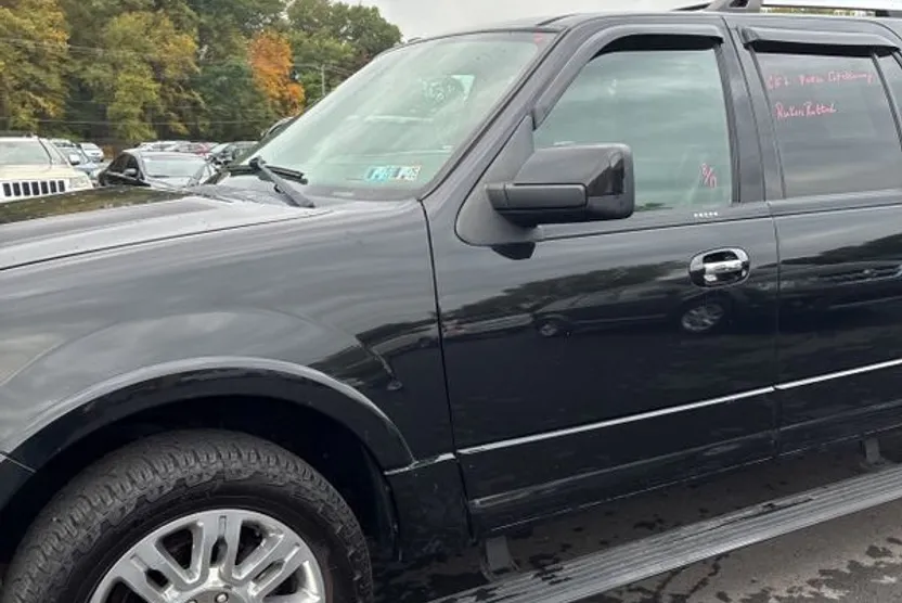 2014 Ford Expedition EL Limited photo 1
