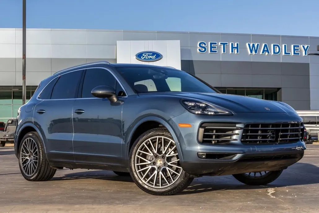 2020 Porsche Cayenne Base photo 1