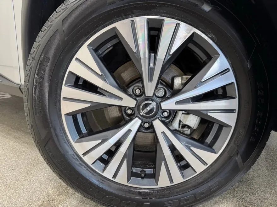 2023 Nissan Rogue SV AWD photo 6