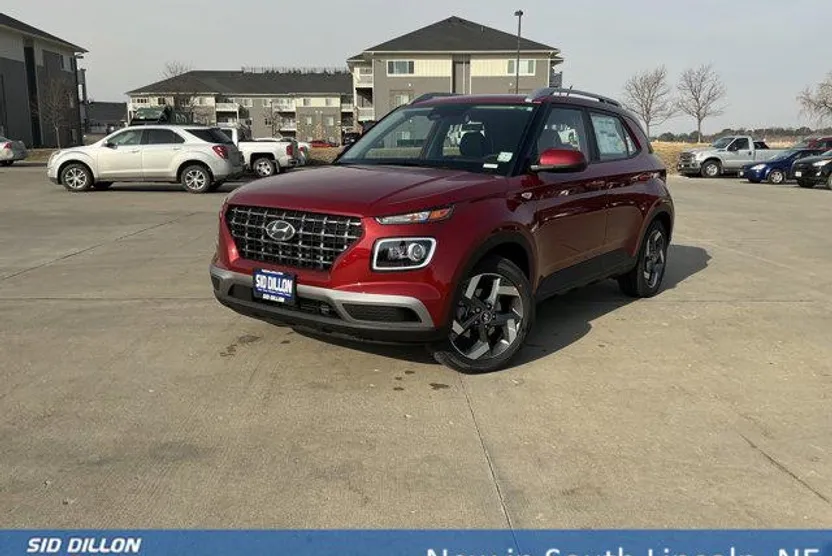 2025 Hyundai Venue Limited photo 1