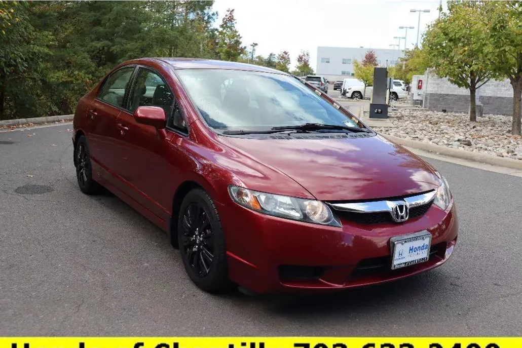 2010 Honda Civic LX photo 1