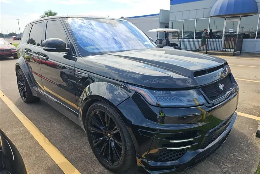 2018 Land Rover Range Rover Sport SVR photo 1
