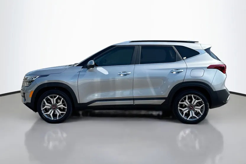 2021 Kia Seltos SX photo 1