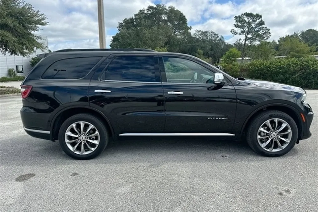 2022 Dodge Durango Citadel photo 1