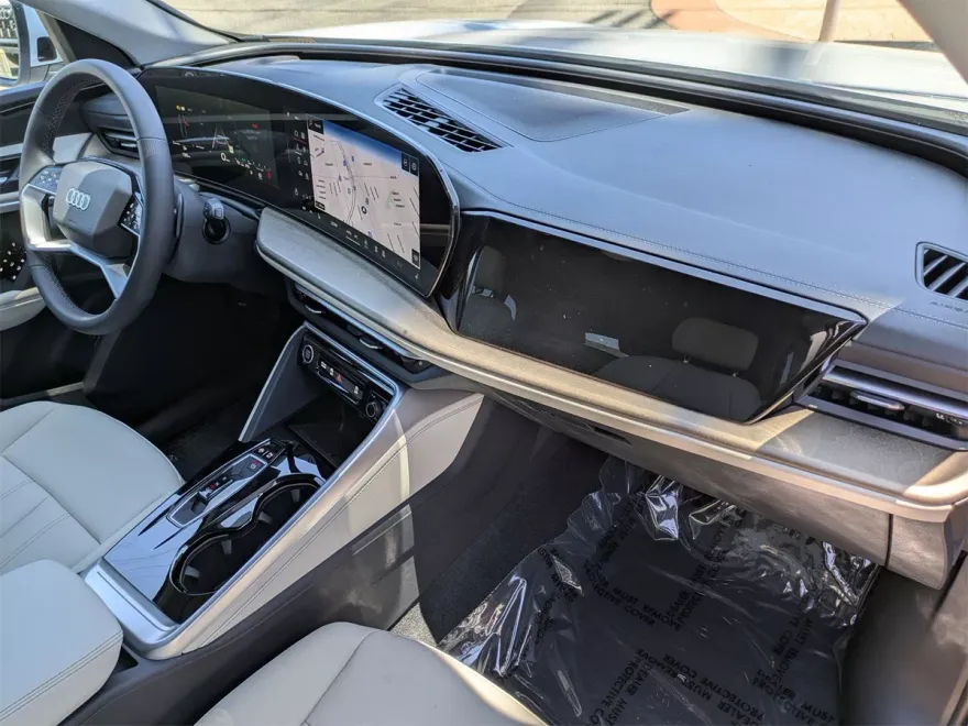 2025 Audi Q5 2.0T Premium photo 1