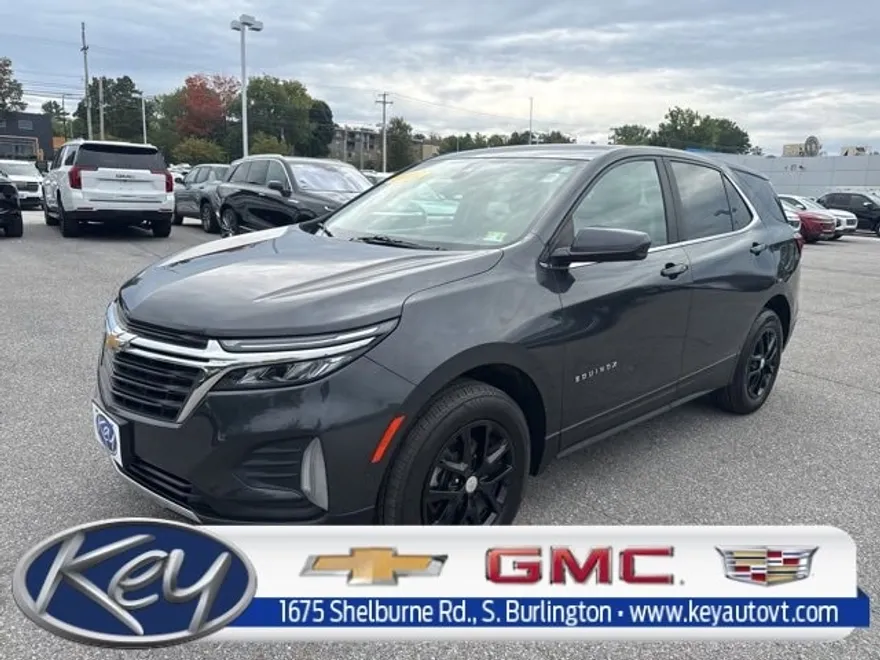 2022 Chevrolet Equinox LT photo 1