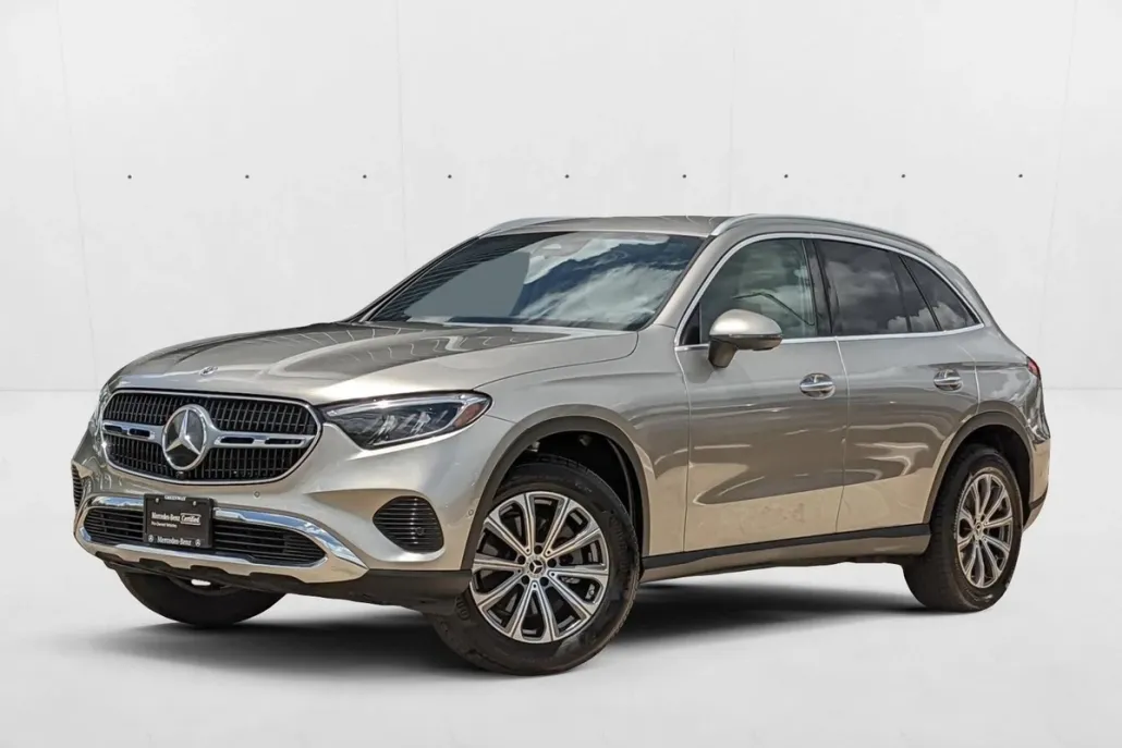 2024 Mercedes Benz GLC 300 photo 1