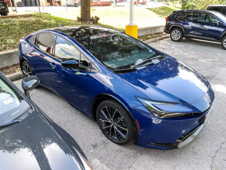 2024 Toyota Prius Limited photo 1