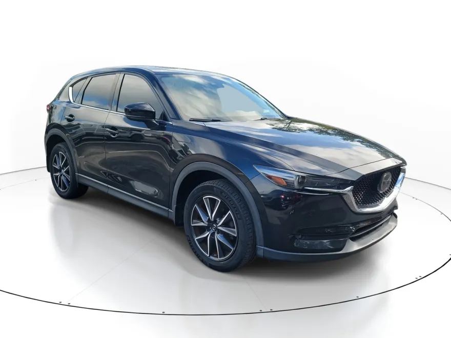 2017 Mazda CX-5 Grand Touring photo 1