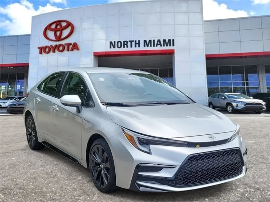 2024 Toyota Corolla SE photo 1