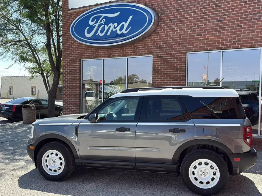 2025 Ford Bronco Sport Heritage photo 1