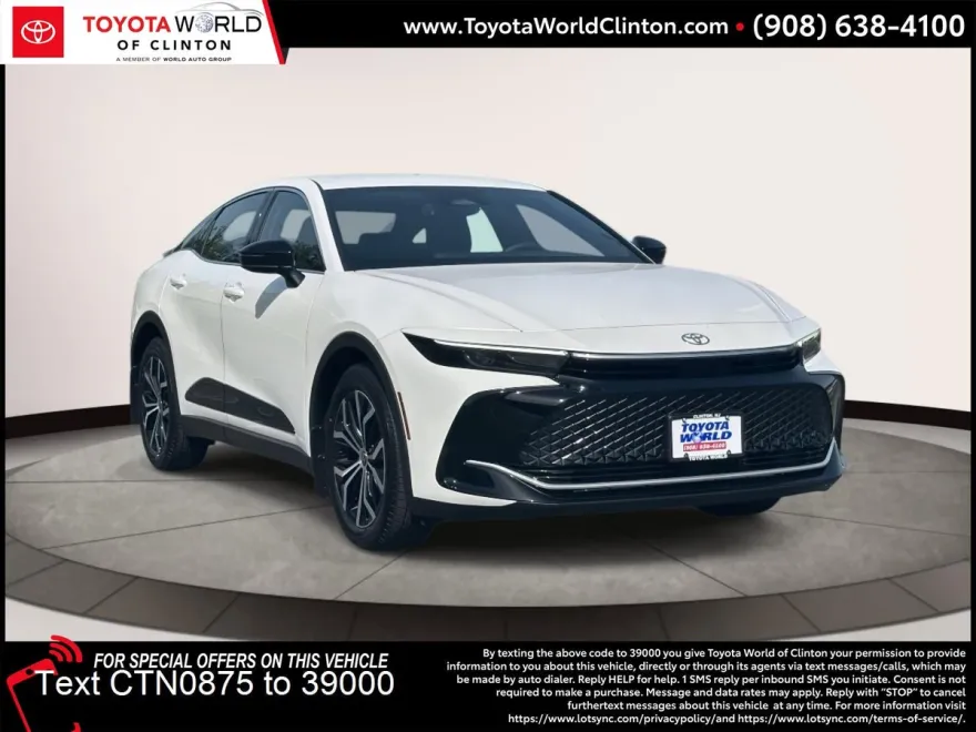 2026 Toyota Crown XLE photo 1