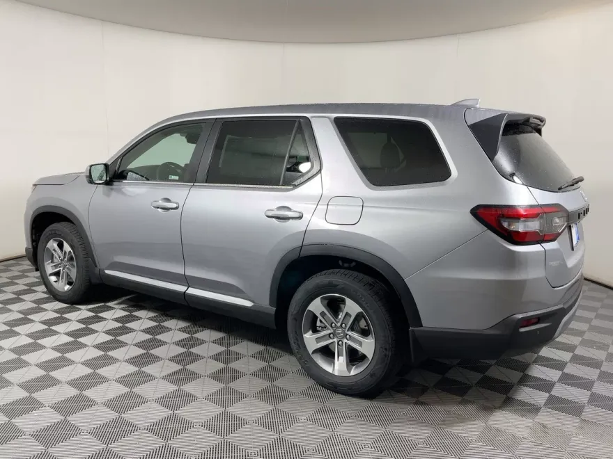 2025 Honda Pilot EX-L photo 1