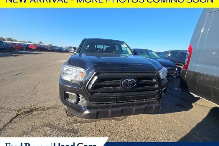 2023 Toyota Tacoma V6 4x4 Double Cab photo 1
