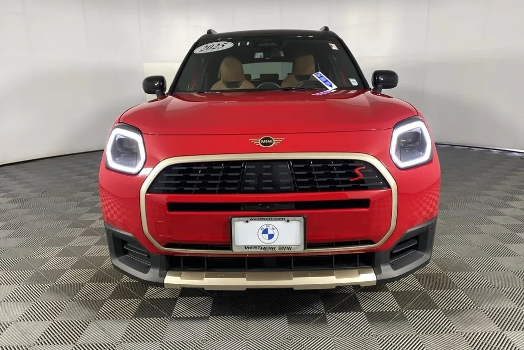 2025 Mini Cooper S Iconic photo 1