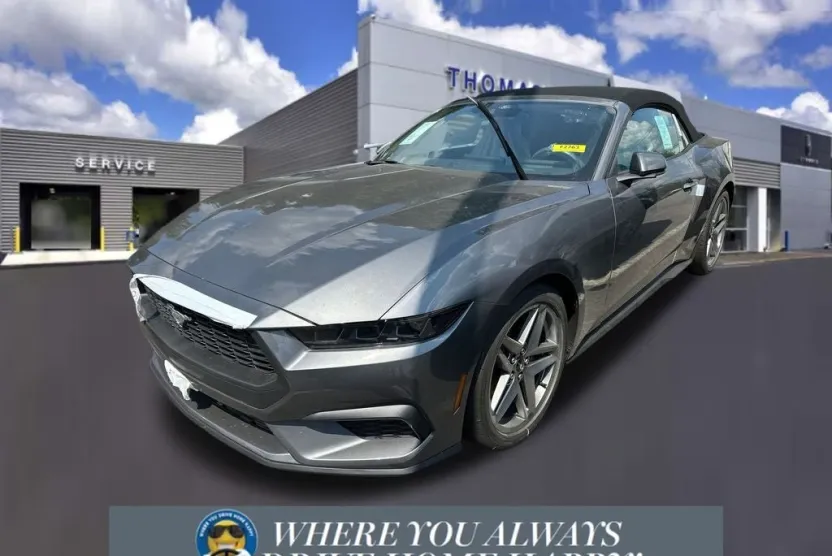 2025 Ford Mustang EcoBoost photo 1