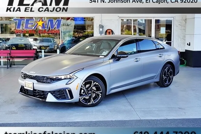 2026 Kia K5 GT-Line photo 1