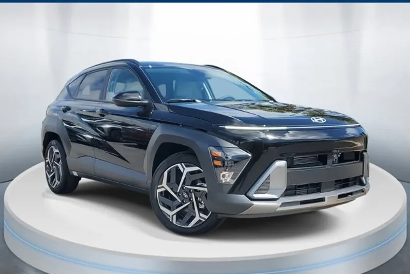 2026 Hyundai Kona SEL photo 1