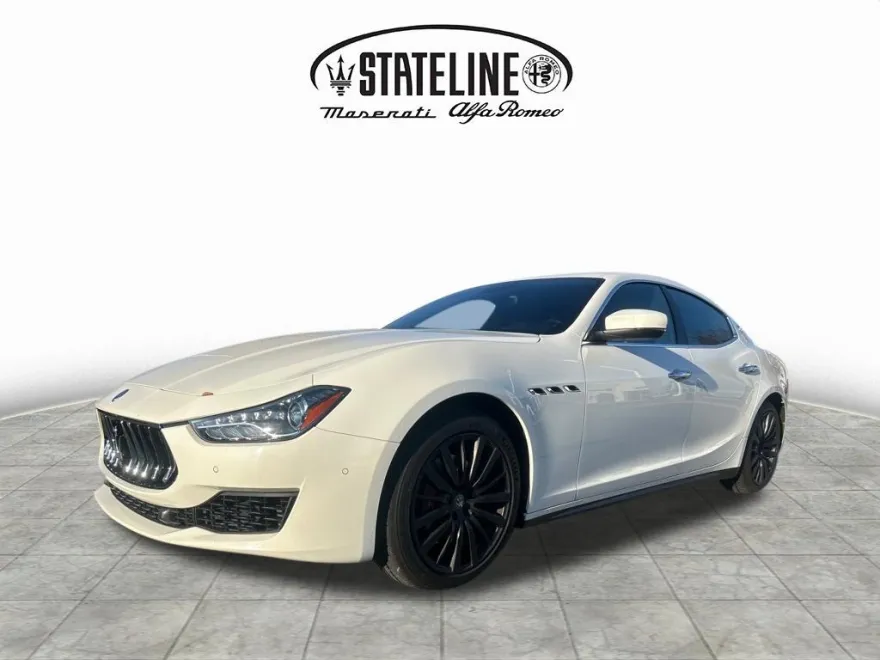 2019 Maserati Ghibli photo 1