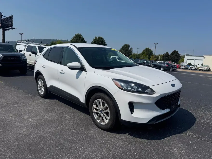 2021 Ford Escape SE photo 1