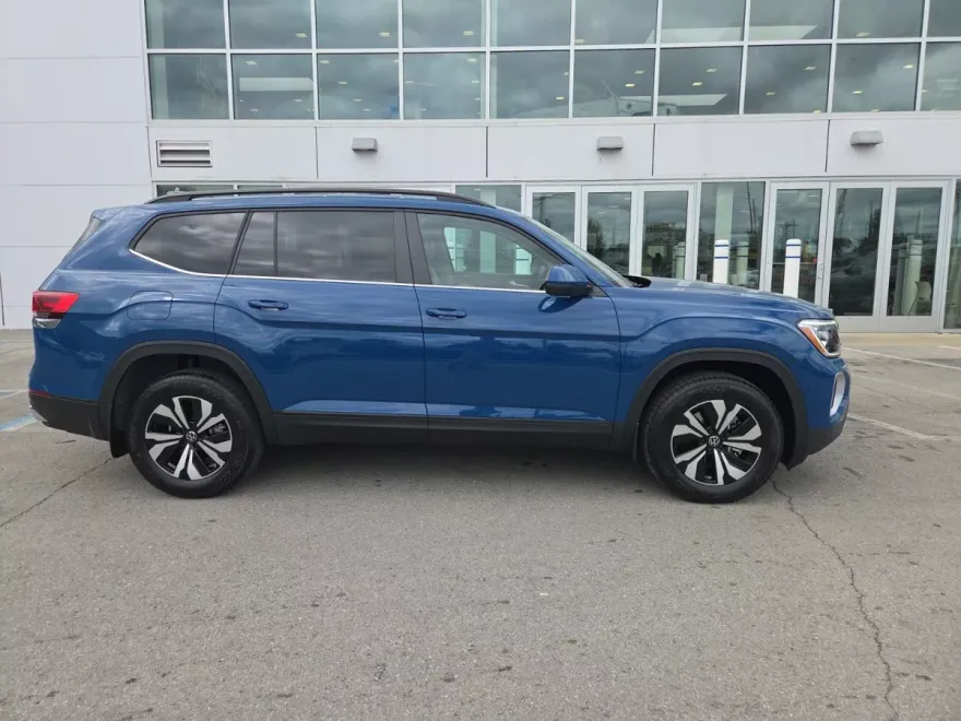 2026 Volkswagen Atlas SE photo 1