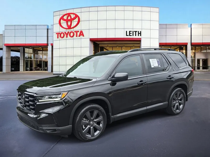 2023 Honda Pilot Sport photo 1