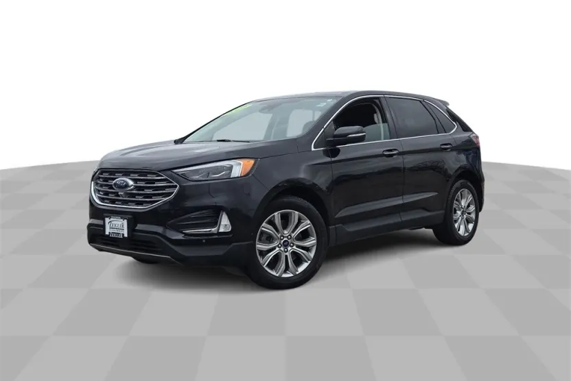 2022 Ford Edge Titanium photo 1