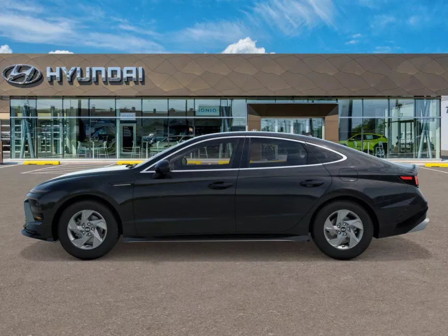 2026 Hyundai Sonata SE photo 1