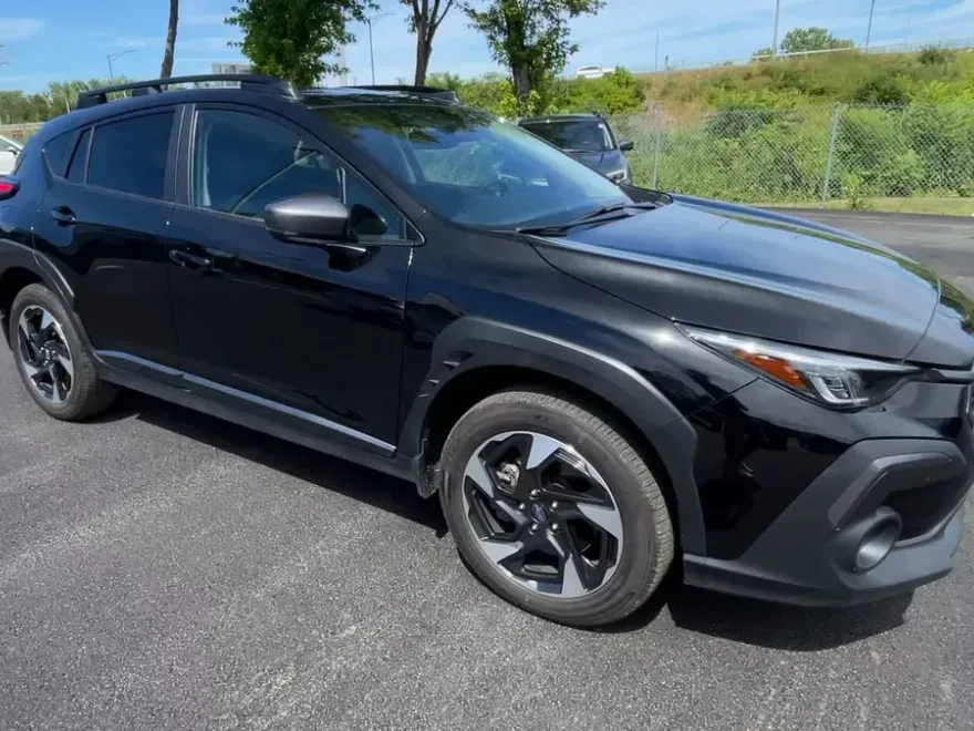 2024 Subaru Crosstrek Limited photo 1