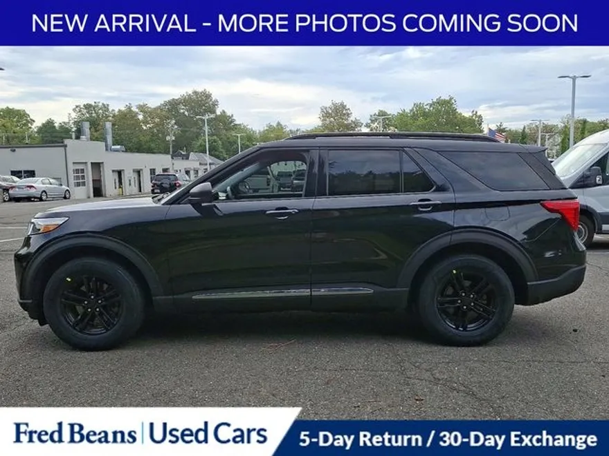2020 Ford Explorer XLT photo 1