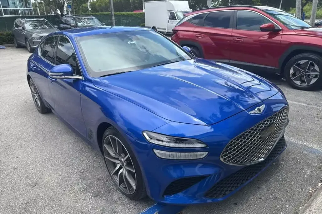 2023 Genesis G70 2.0T Sport Prestige photo 1