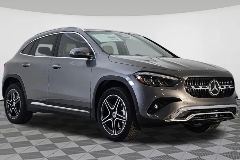 2026 Mercedes Benz GLA 250 4MATIC photo 1